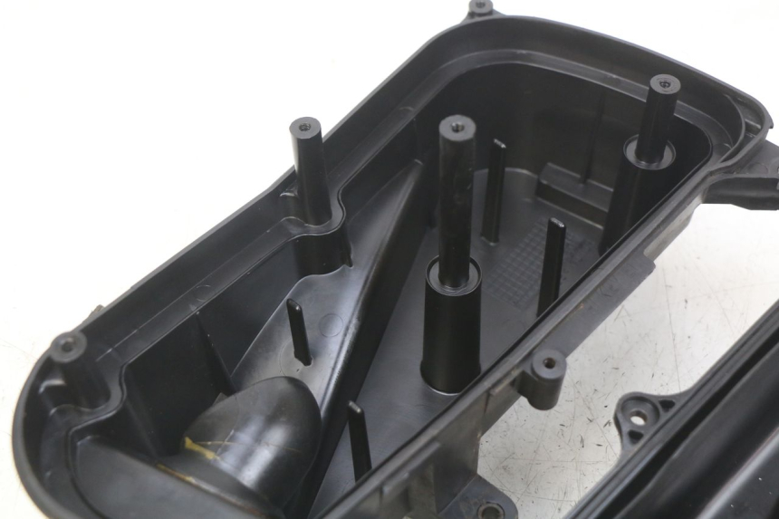 photo de CAIXA DE AR HONDA FES PANTHEON 2T 125 (1998 - 2002) - Pontos de fixação