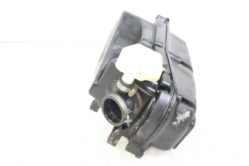 photo de CAIXA DE AR HONDA FES PANTHEON 2T 125 (1998 - 2002) - Outro ângulo de visão