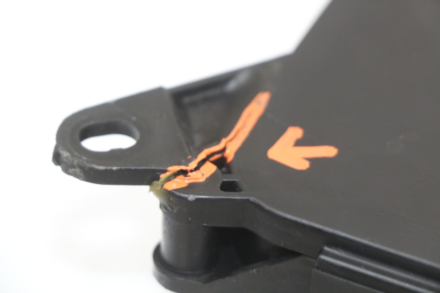 photo de CAIXA DE AR HONDA FJS SILVER WING SILVERWING 400 (2005 - 2008) - Pontos de fixação