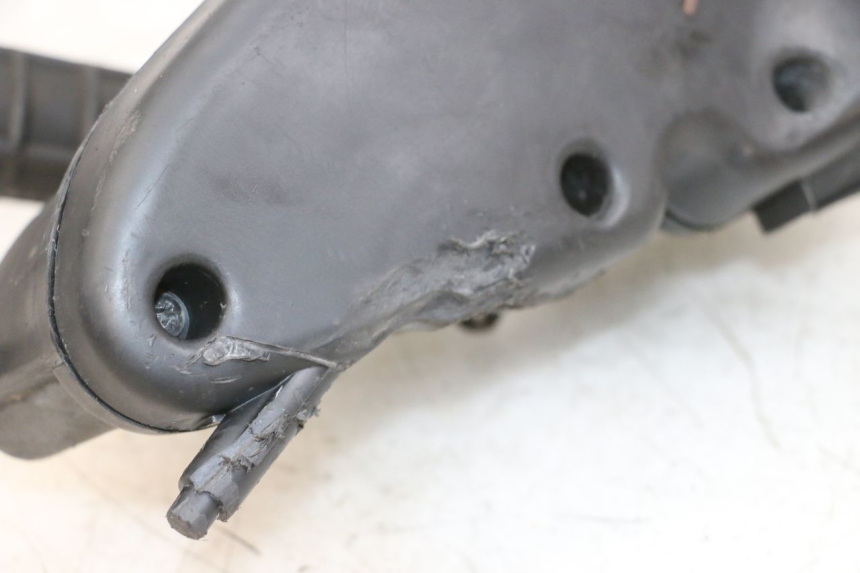 photo de CAIXA DE AR PIAGGIO FLY 4T 50 (2013 - 2017) - Detalhe da peça