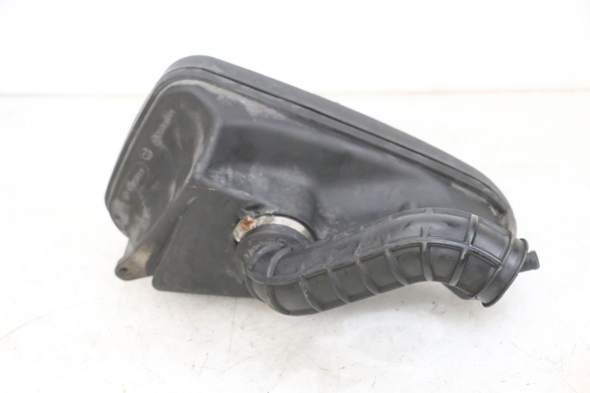 photo de CAIXA DE AR PIAGGIO FLY 4T 50 (2013 - 2017) - Pontos de fixação