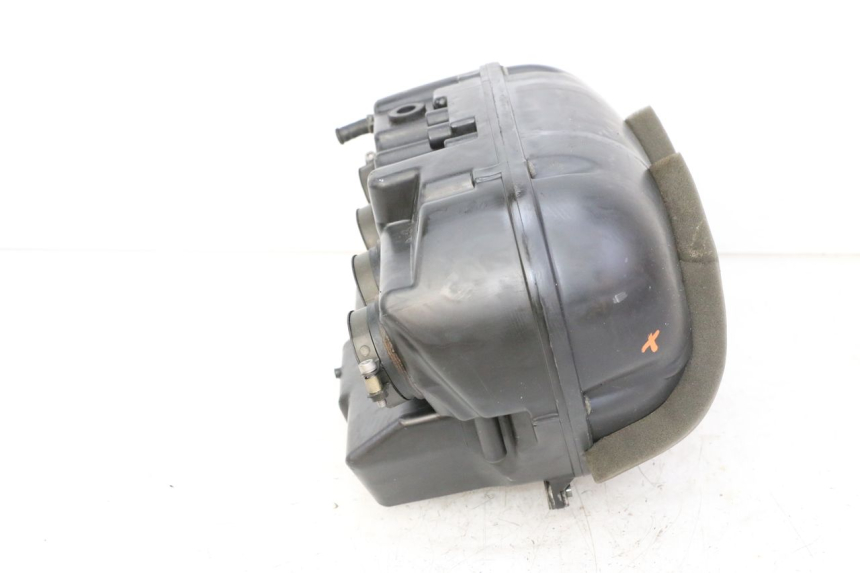 photo de CAIXA DE AR YAMAHA FZ6 FAZER S2 600 (2007 - 2011) - Outro ângulo de visão