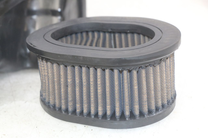 photo de CAIXA DE AR YAMAHA FZS FAZER 600 (1998 - 2001) - Detalhes característicos