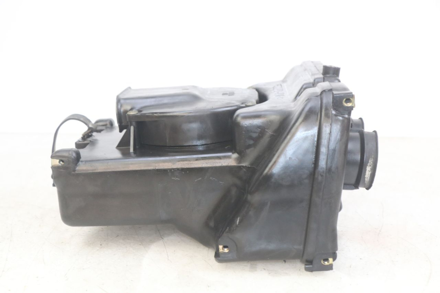 photo de CAIXA DE AR YAMAHA FZS FAZER 600 (1998 - 2001) - Outro ângulo de visão