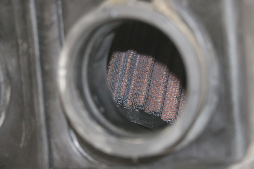 photo de CAIXA DE AR SUZUKI GS GSE 500 (2001 - 2003) - Detalhe da peça