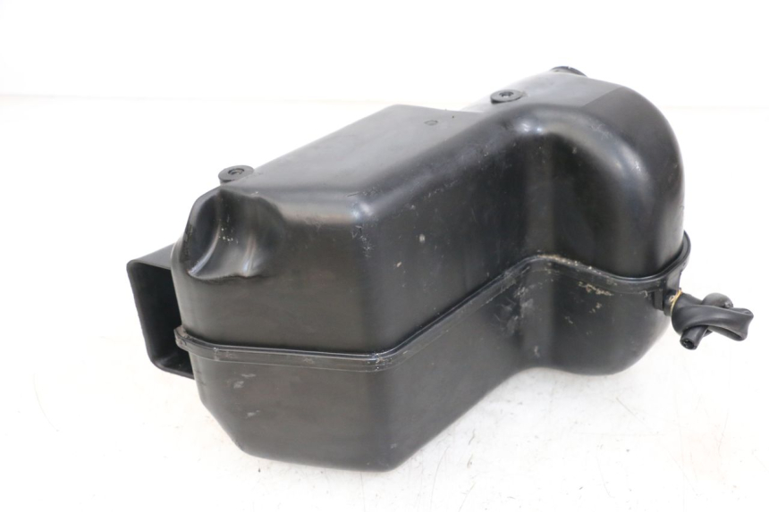 photo de CAIXA DE AR SUZUKI GSX E 250 (1982 - 1983) - Outro ângulo de visão