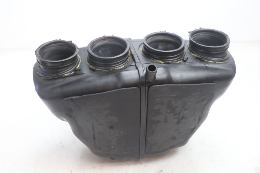 photo de CAIXA DE AR SUZUKI GSX F GSXF 750 (1988 - 1998) - Detalhe da peça