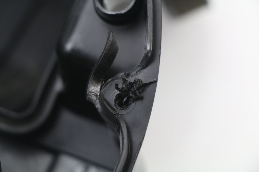 photo de CAIXA DE AR SUZUKI GSX-R GSXR 600 (2008 - 2010) - Ampliação técnica