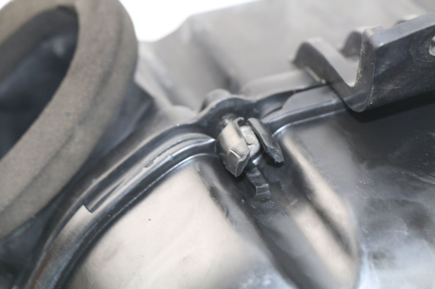 photo de CAIXA DE AR SUZUKI GSX-R GSXR 600 (2001 - 2003) - Detalhe da peça