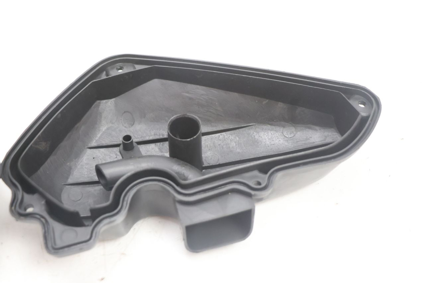 photo de CAIXA DE AR KEEWAY HURRICANE 50 (2006 - 2019) - Pontos de fixação