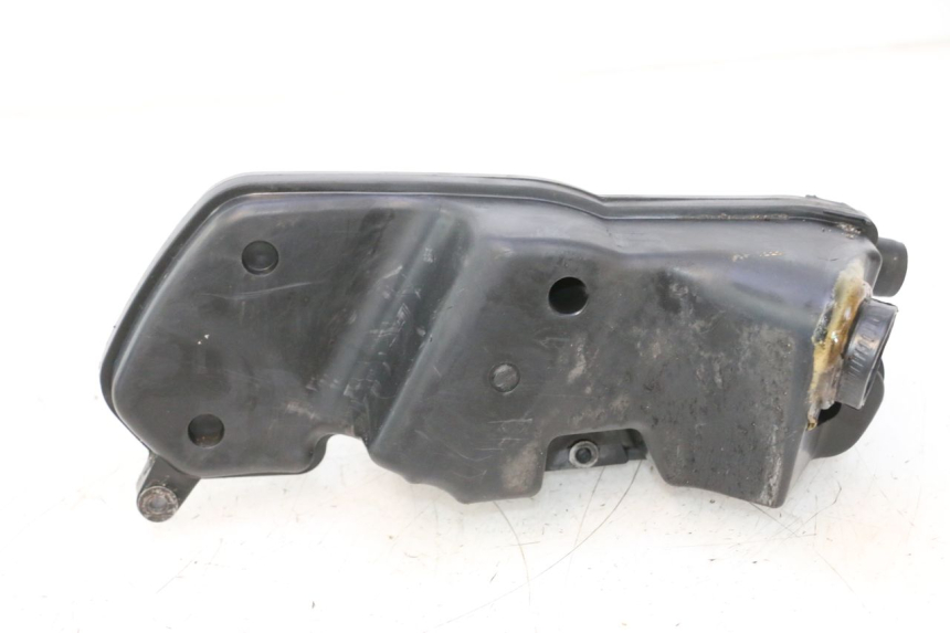 photo de CAIXA DE AR PEUGEOT KISBEE 2T 50 (2010 - 2017) - Outro ângulo de visão