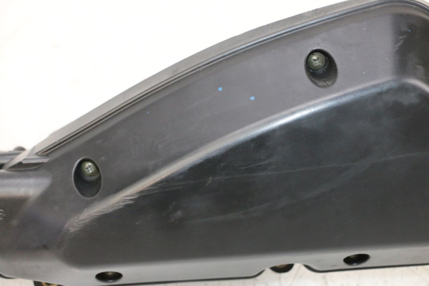 photo de CAIXA DE AR PEUGEOT KISBEE 4T 50 (2010 - 2017) - Estado da superfície