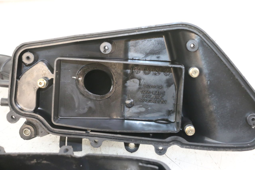 photo de CAIXA DE AR KYMCO DINK 4T 50 (2007 - 2018) - Estado da superfície