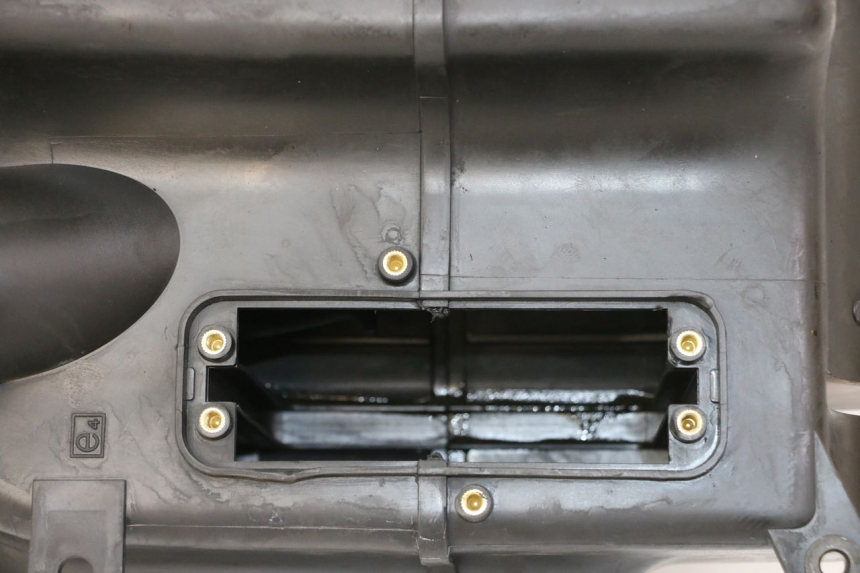 photo de CAIXA DE AR KYMCO XCITING 500 (2007 - 2010) - Estado da superfície