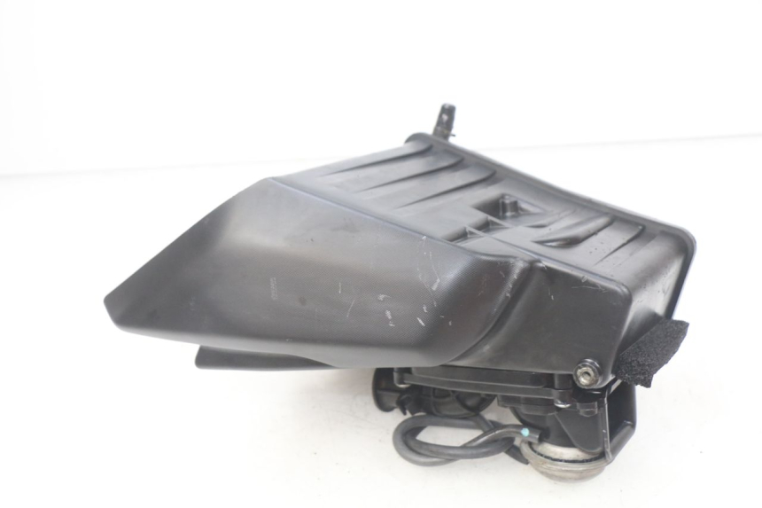 photo de CAIXA DE AR YAMAHA MT-07 MT07 ABS 700 (2014 - 2017) - Outro ângulo de visão
