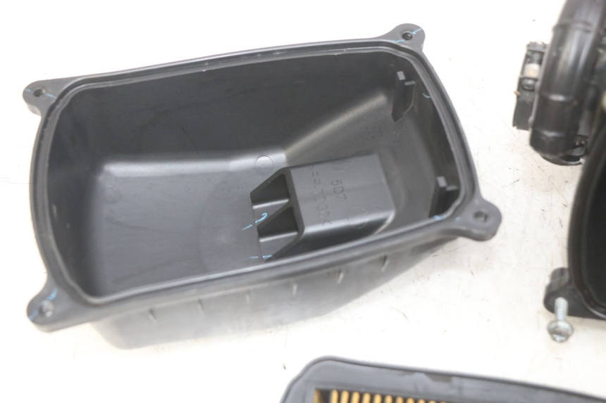 photo de CAIXA DE AR YAMAHA MT ABS 125 (2014 - 2018) - Pontos de fixação