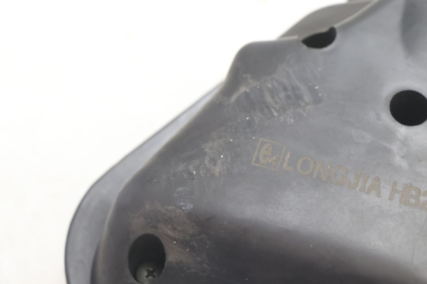 photo de CAIXA DE AR TNT MOTOR ROMA 12' 2T 50 (2007 - 2018) - Detalhe da peça