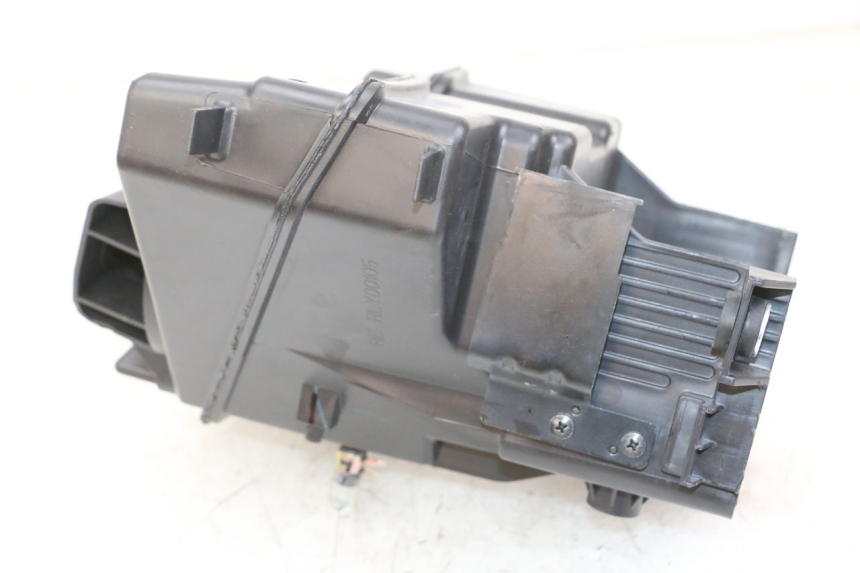 photo de CAIXA DE AR ROYAL ENFIELD SCRAM 411 (2022 - 2024) - Outro ângulo de visão