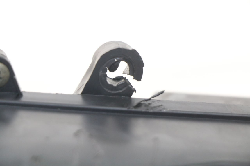 photo de CAIXA DE AR JM MOTORS SC 4T 50 (2012 - 2017) - Zoom do estado de desgaste