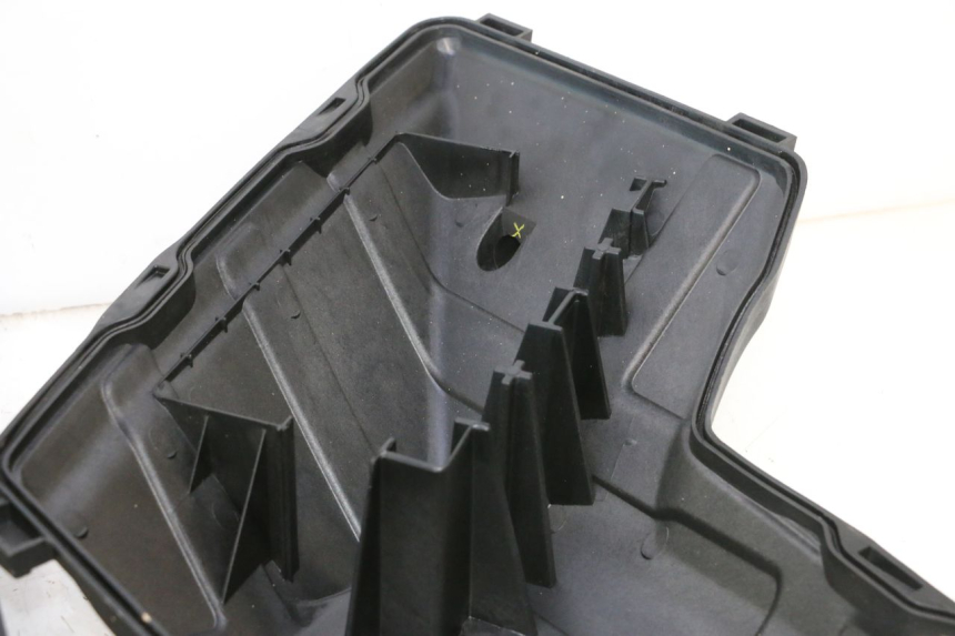 photo de CAIXA DE AR CAN-AM SPYDER RS 1000 (2008 - 2012) - Detalhes característicos