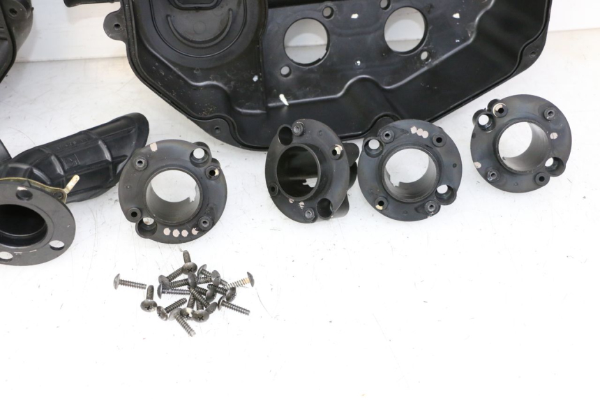 photo de CAIXA DE AR HONDA ST PAN EUROPEAN 1300 (2002 - 2013) - Marcações e referências
