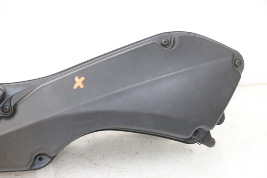 photo de CAIXA DE AR SUZUKI BURGMAN 125 (2018 - 2021) - Pontos de fixação