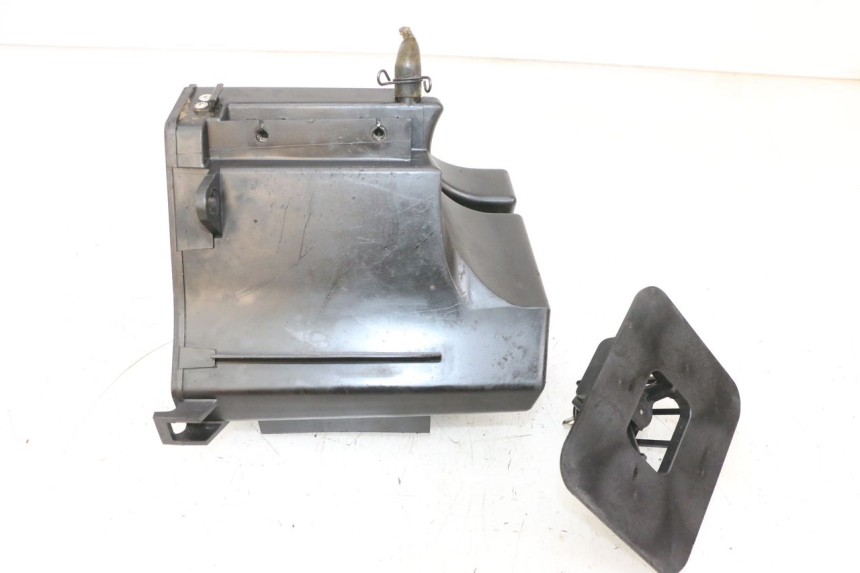 photo de CAIXA DE AR YAMAHA TTR 125 (2000 - 2020) - Zoom do estado de desgaste