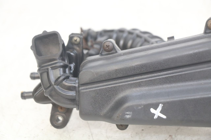 photo de CAIXA DE AR PEUGEOT TWEET 4T 50 (2018 - 2022) - Pontos de fixação