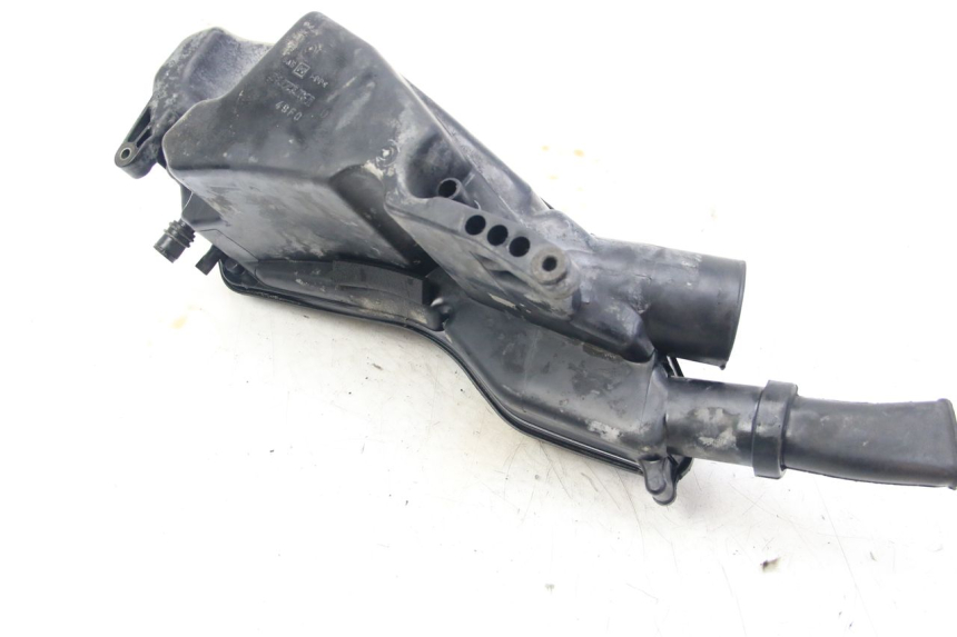 photo de CAIXA DE AR SUZUKI UH BURGMAN 125 (2002 - 2006) - Outro ângulo de visão