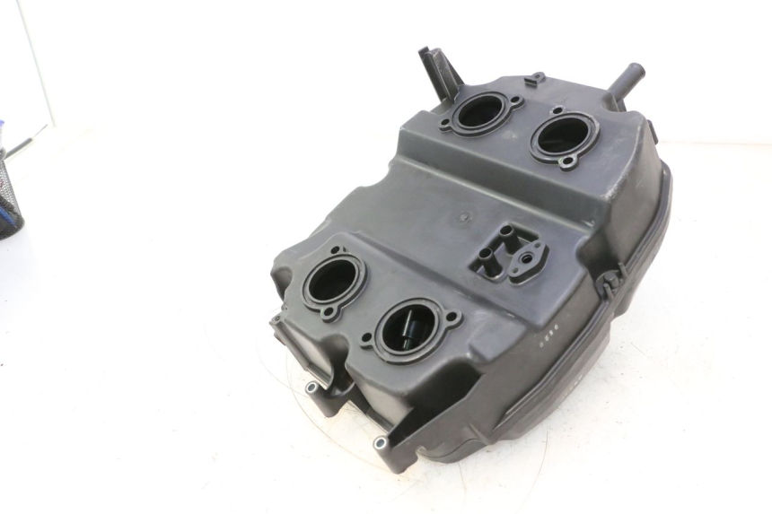photo de CAIXA DE AR HONDA VFR FI RC46 800 (1998 - 2001) - Outro ângulo de visão
