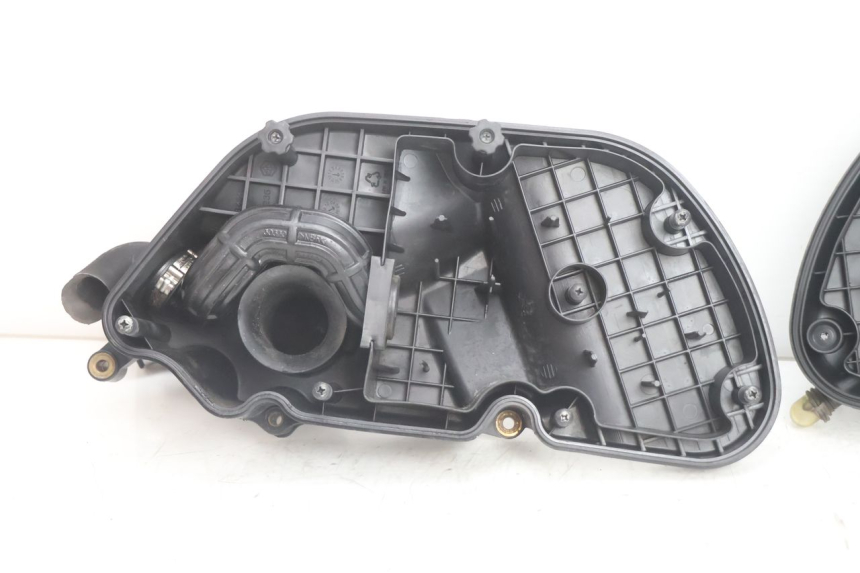photo de CAIXA DE AR PIAGGIO X9 EVOLUTION 125 (2003 - 2007) - Zoom do estado de desgaste