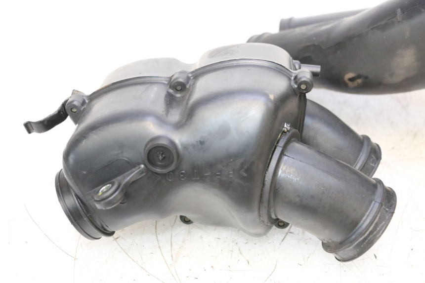 photo de CAIXA DE AR YAMAHA XP T-MAX ABS 500 (2005 - 2005) - Detalhes característicos