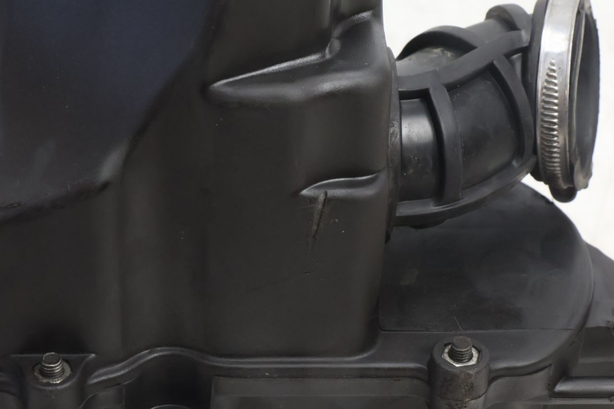 photo de CAIXA DE AR YAMAHA YP MAJESTY 125 (2007 - 2010) - Outro ângulo de visão