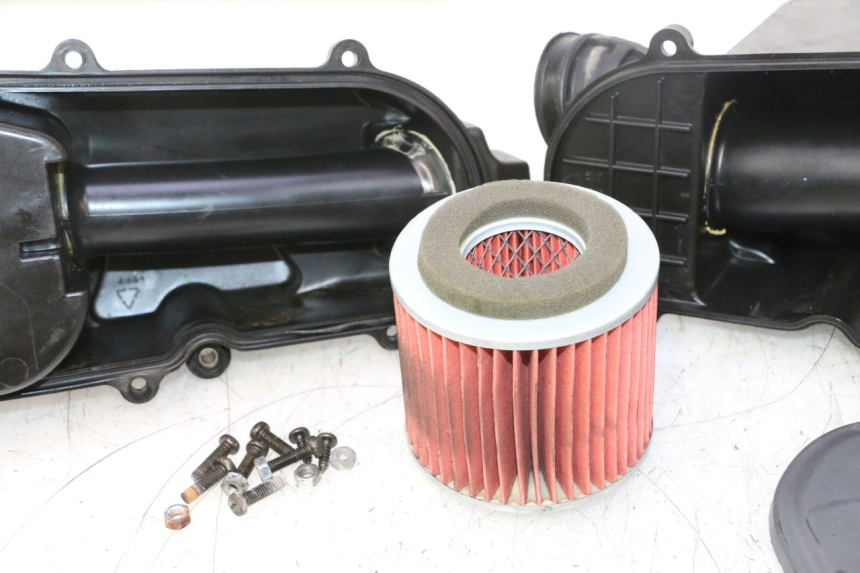 photo de CAIXA DE AR YAMAHA YP MAJESTY 125 (2002 - 2006) - Zoom do estado de desgaste