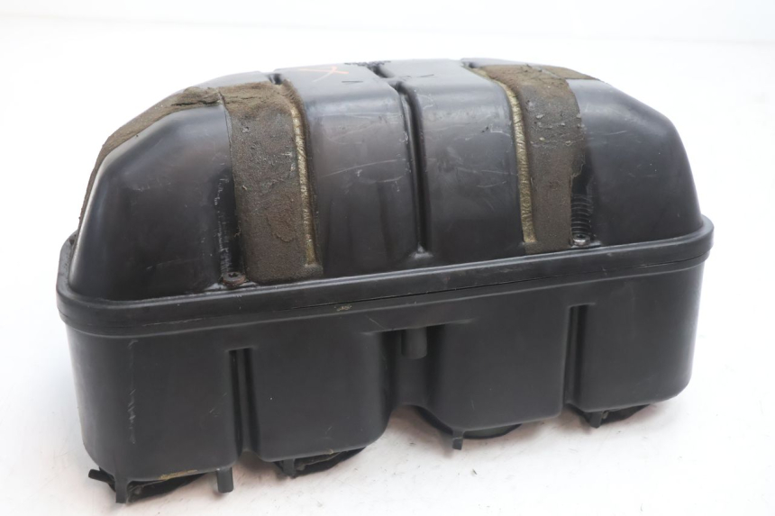 photo de CAIXA DE AR YAMAHA YZF R GENESIS 750 (1993 - 1998) - Detalhe da peça