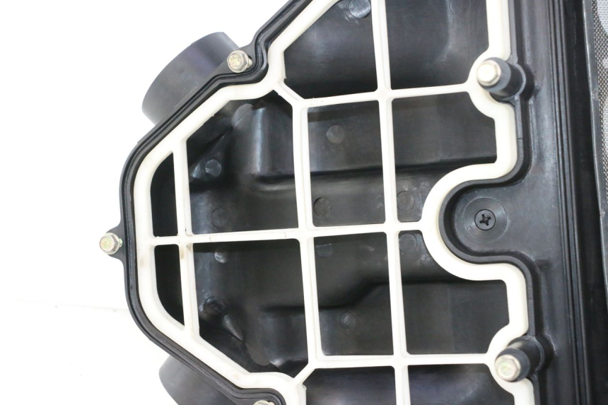 photo de CAIXA DE AR KAWASAKI ZZR 600 (1995 - 2004) - Zoom do estado de desgaste