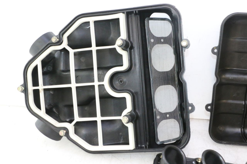 photo de CAIXA DE AR KAWASAKI ZZR 600 (1995 - 2004) - Outro ângulo de visão