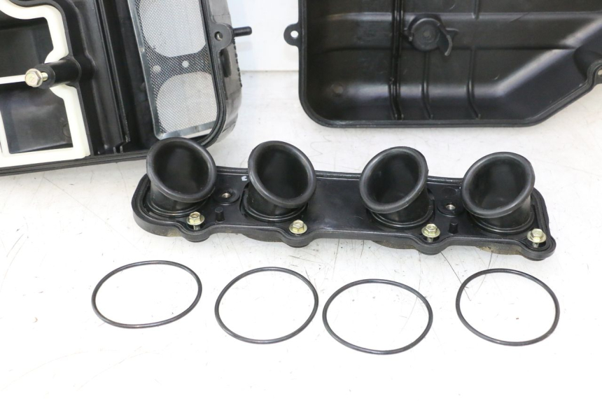 photo de CAIXA DE AR KAWASAKI ZZR 600 (1995 - 2004) - Vista geral