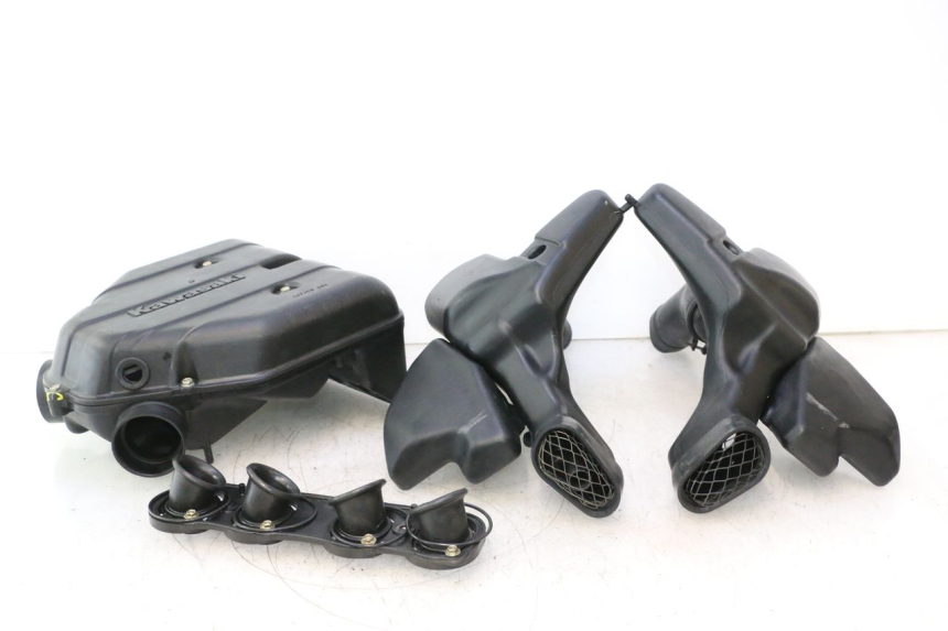 photo de CAIXA DE AR KAWASAKI ZZR 600 (1995 - 2004) - Pontos de fixação