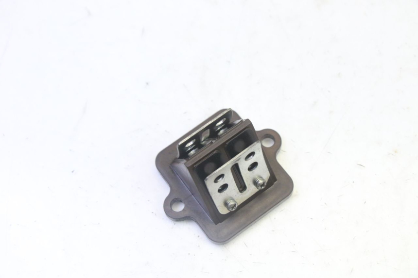 photo de CAIXA DE VÁLVULAS PEUGEOT KISBEE 2T 50 (2010 - 2017) - Detalhe da peça
