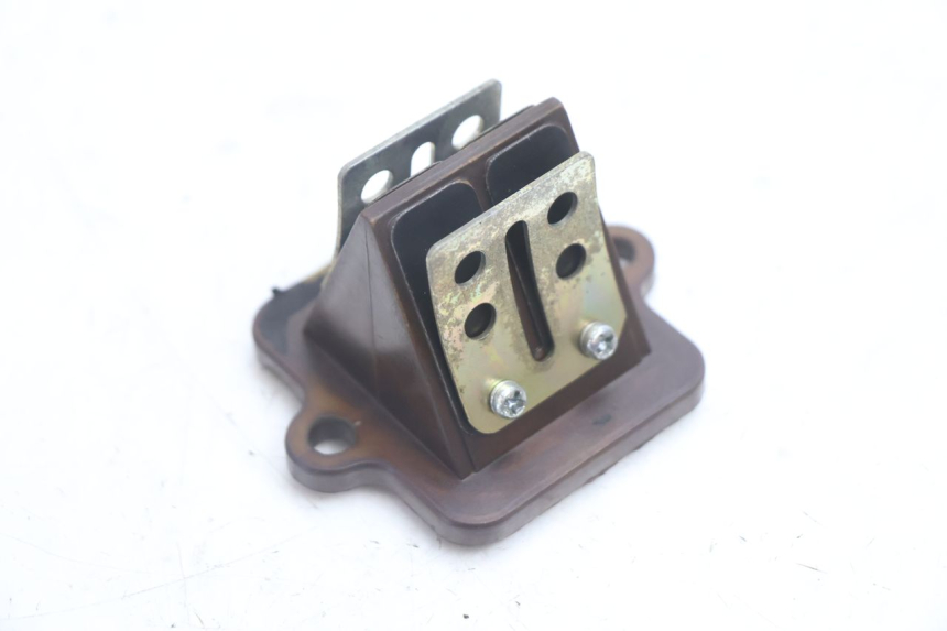 photo de CAIXA DE VÁLVULAS PEUGEOT LUDIX ONE 50 (2004 - 2006) - Detalhe da peça