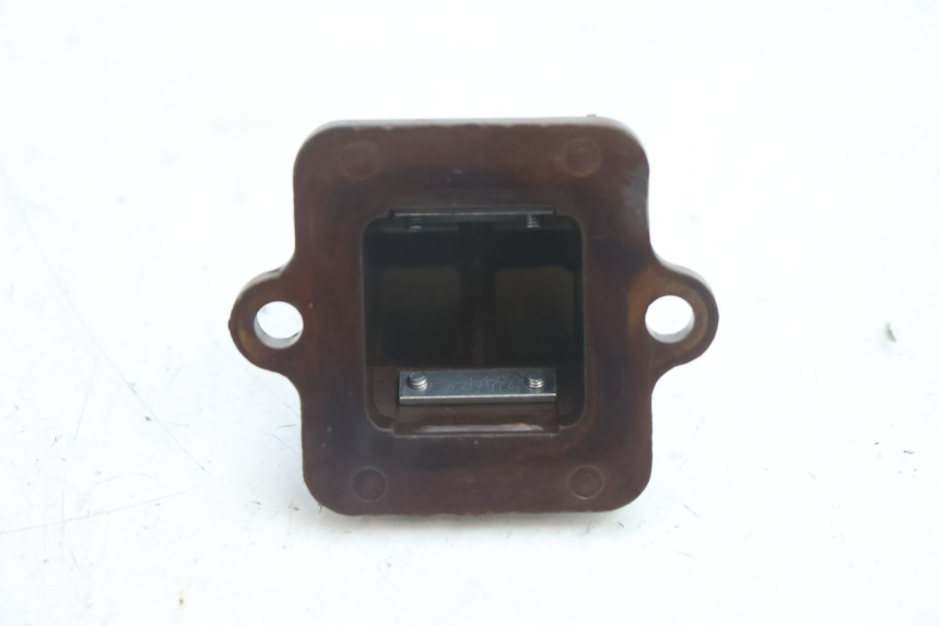 photo de CAIXA DE VÁLVULAS PEUGEOT LUDIX ONE 50 (2004 - 2006) - Outro ângulo de visão