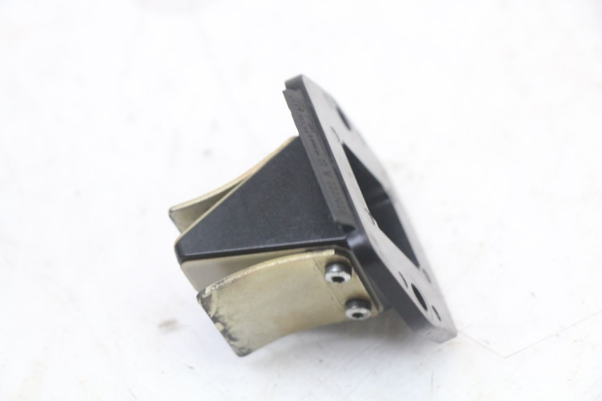 photo de CAIXA DE VÁLVULAS PIAGGIO VESPA LX 2T 50 (2005 - 2013) - Outro ângulo de visão
