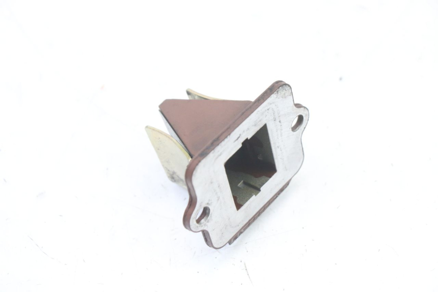 photo de CAIXA DE VÁLVULAS PIAGGIO VESPA S 2T 50 (2007 - 2014) - Detalhe da peça