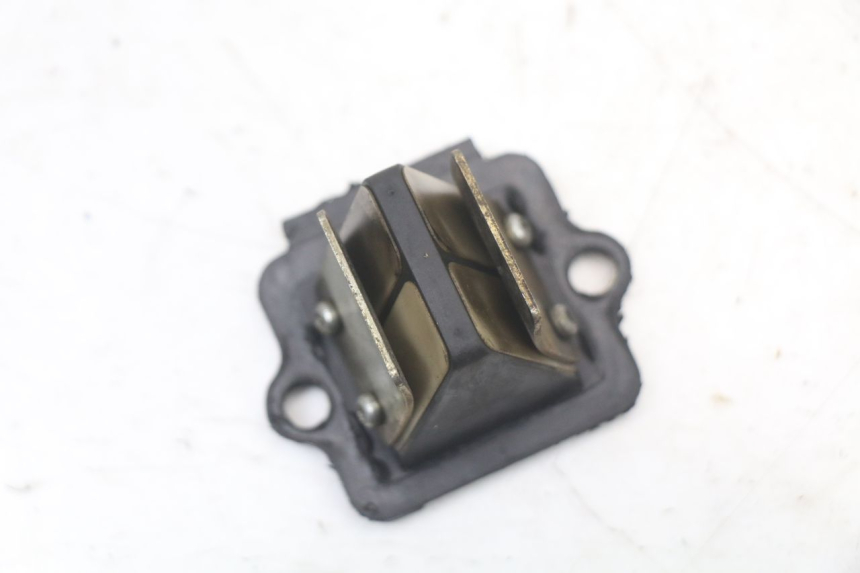 photo de CAIXA DE VÁLVULAS GILERA RUNNER LC 50 (1997 - 1998) - Detalhe da peça