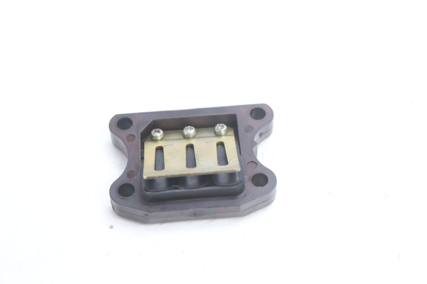 photo de CAIXA DE VÁLVULAS PEUGEOT SPEEDFIGHT 2 AC 50 (2000 - 2009) - Detalhe da peça