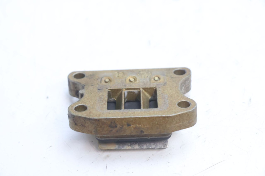 photo de CAIXA DE VÁLVULAS PEUGEOT SPEEDFIGHT LC 50 (1996 - 2002) - Outro ângulo de visão