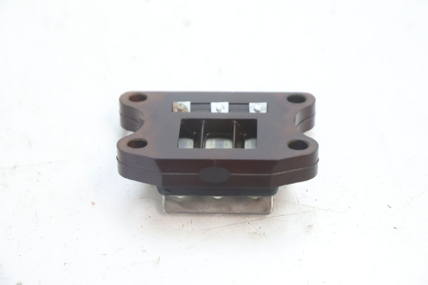 photo de CAIXA DE VÁLVULAS PEUGEOT SPEEDFIGHT LC 50 (1996 - 2002) - Outro ângulo de visão