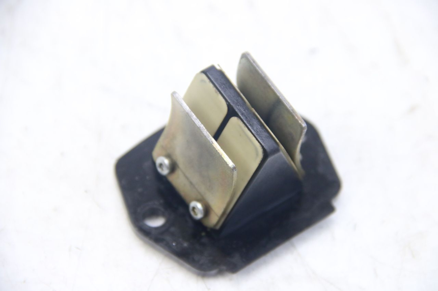 photo de CAIXA DE VÁLVULAS PIAGGIO VESPA S 2T 50 (2007 - 2014) - Pontos de fixação