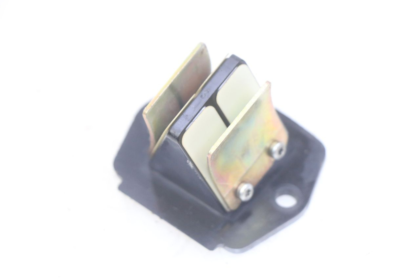 photo de CAIXA DE VÁLVULAS PIAGGIO VESPA S 2T 50 (2007 - 2014) - Outro ângulo de visão